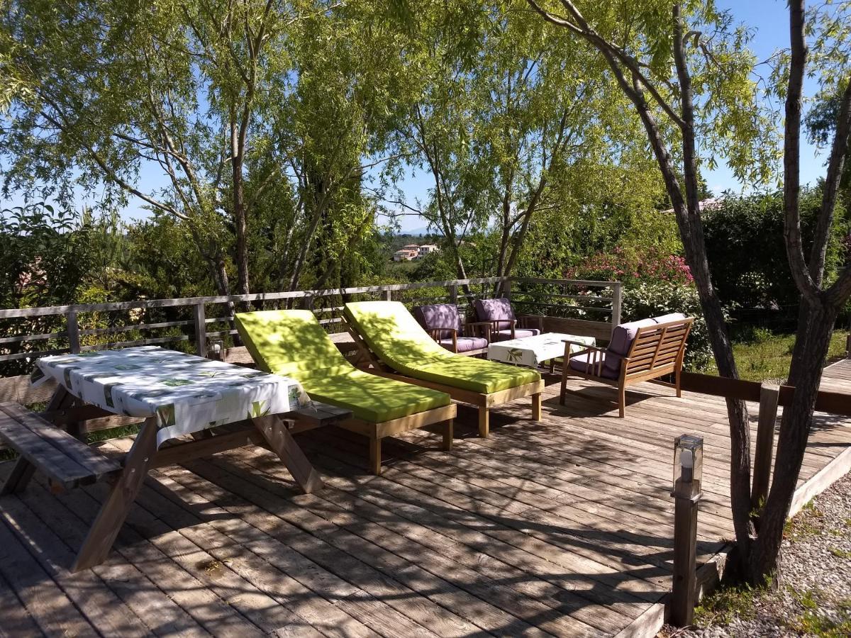 Les Terrasses De Valensole Bed and Breakfast Εξωτερικό φωτογραφία