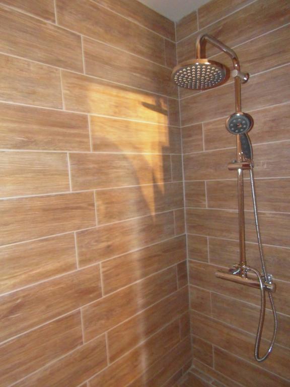 Les Terrasses De Valensole Bed and Breakfast Εξωτερικό φωτογραφία