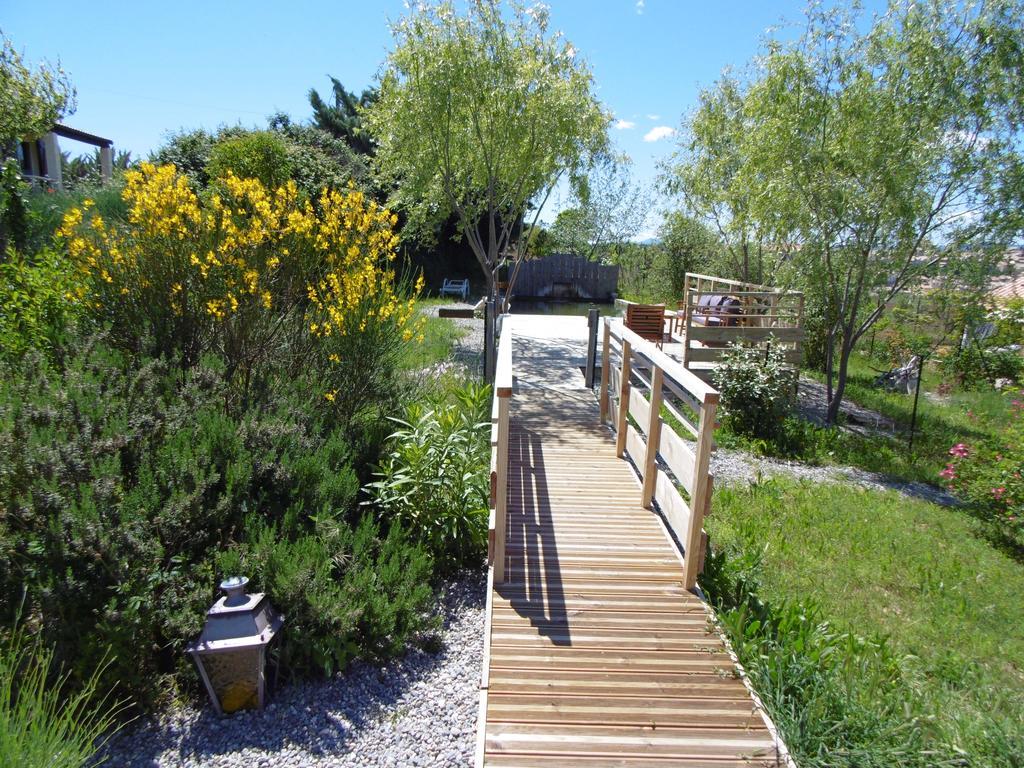 Les Terrasses De Valensole Bed and Breakfast Εξωτερικό φωτογραφία
