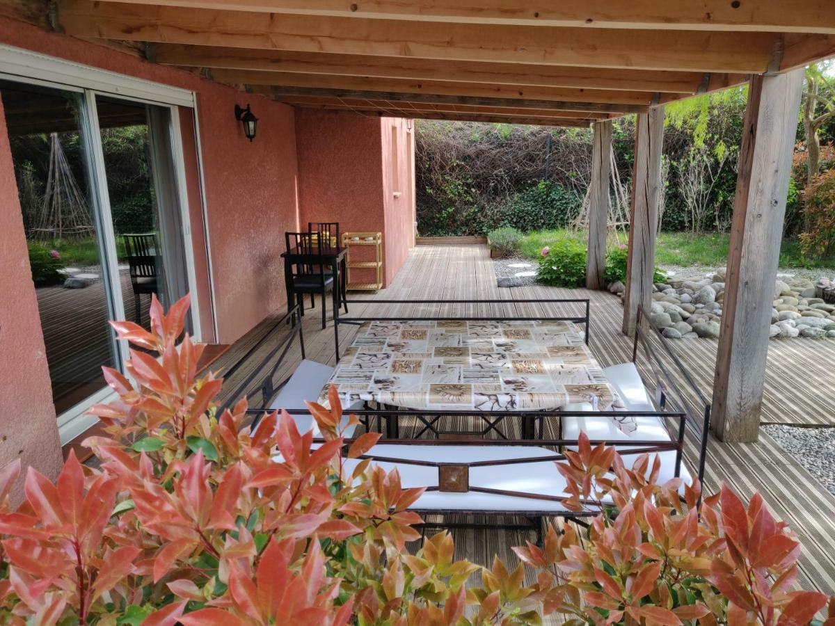 Les Terrasses De Valensole Bed and Breakfast Εξωτερικό φωτογραφία